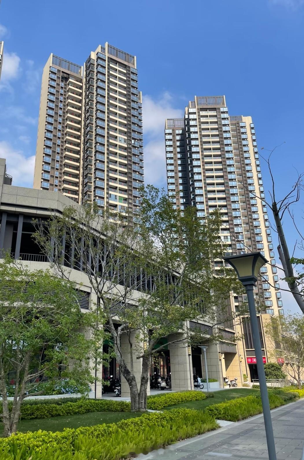 深圳光明现楼住宅骨折清盘！85折后减100-110万！2.65万单价上车！以前都