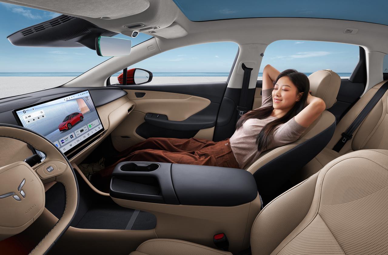 不管你信不信，这就是事实！2017年，一汽红旗销量0.47万辆2018年，一