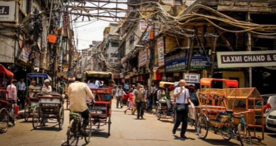 “中国要被我们拖垮了！”2021年，印度3000家旅馆开始拒绝接待中国游客，本想