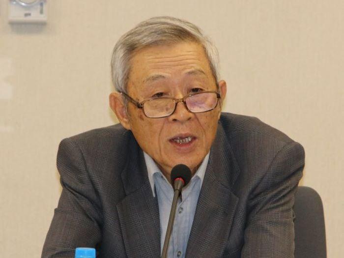 台湾教授赵春山近日撰文写道：“中国大陆认为台湾问题必然要由中国人自己解决，因此不