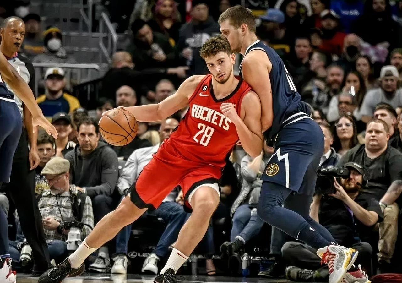 打完新赛季10场常规赛！！火箭新星中锋阿尔佩伦-申京新赛季场均：上场36.0