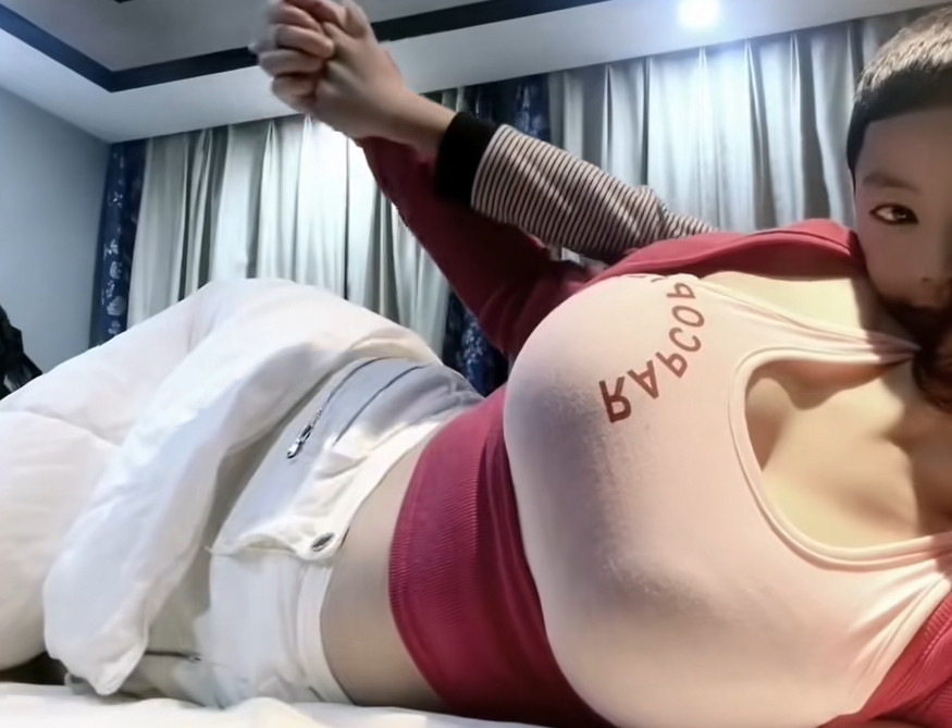 小孩太粘她姐姐了怎么办？？？