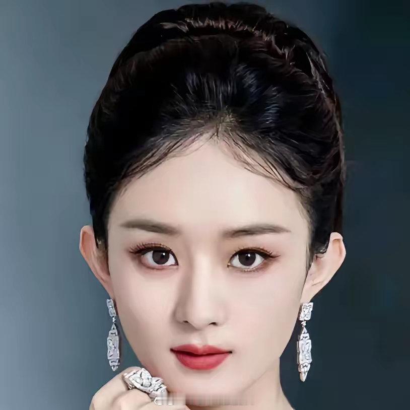 看了赵露思的遭遇，才发现赵丽颖真是个“狠人”！