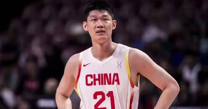 男篮亚洲杯四强出炉，半决赛对阵+赛程1，🇨🇳中国男篮（C组第1）赵睿，
