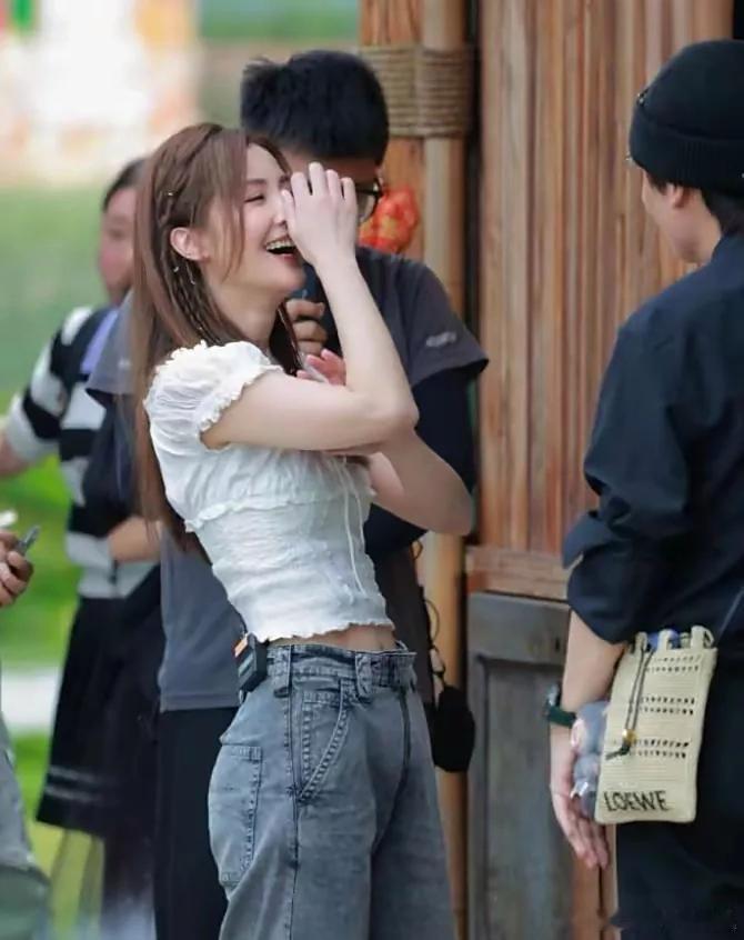 难怪郑中基当年那么喜欢她啊。