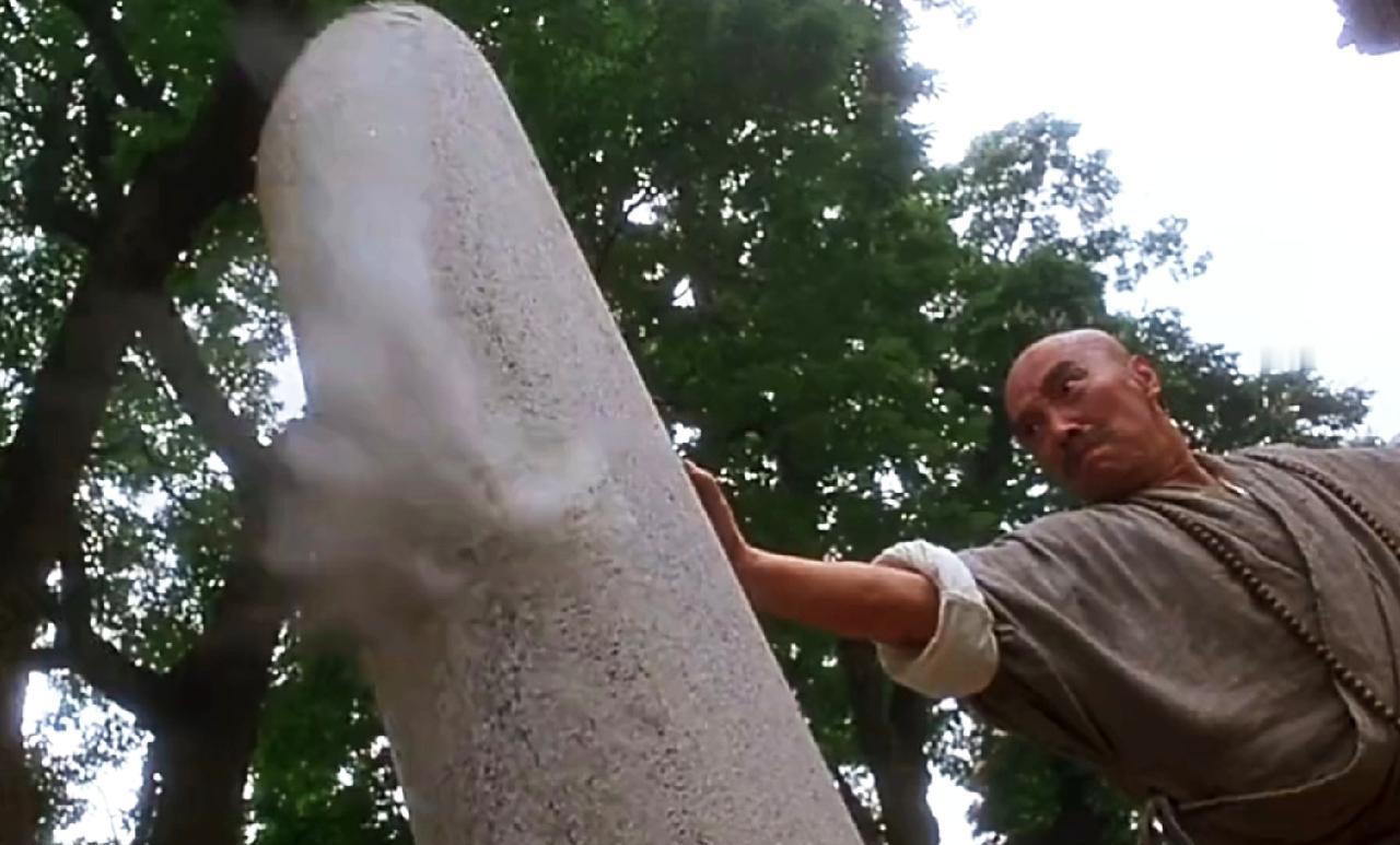 “我命由我不由天！”这句嘶吼，恰恰藏着董天宝最深的恐惧。他怕了。真的怕了