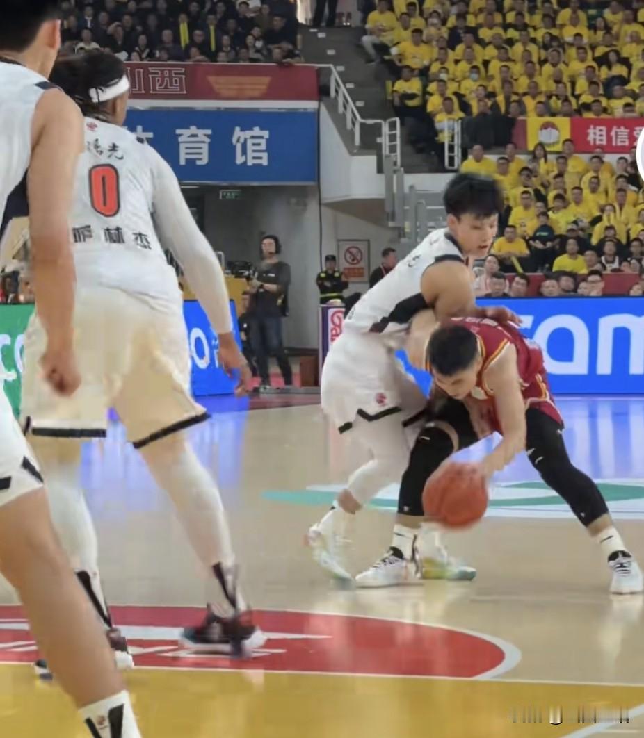 这次把贾明儒与徐杰的事情说明白！徐杰先骑贾明儒，广东IP再欺贾明儒。这里本不想