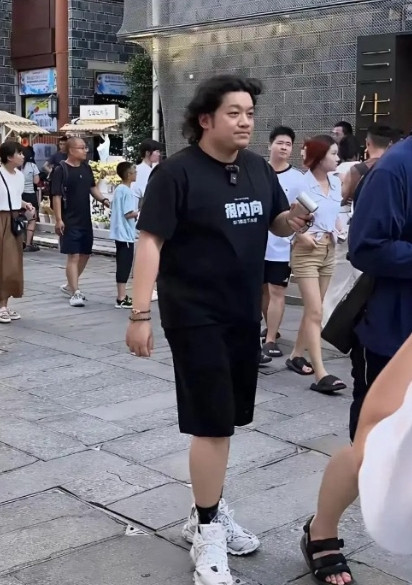 这是夏雨？怪不得没人找他拍戏了！
