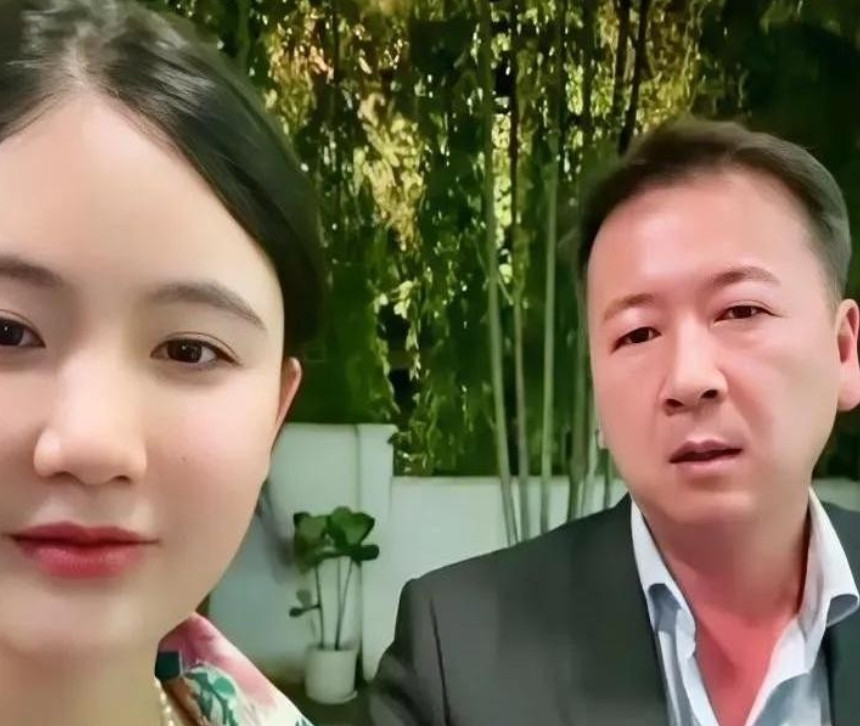 赖文峰近期谈到与杨钰莹的往事时罕见袒露心声两人曾被称为娱乐圈金童玉女却因现实原因