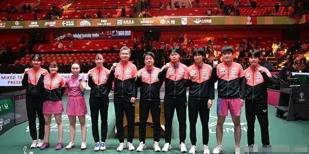 发现了吗？纯正的日本球员真的矮！日本女队就张本美和、早田希娜个子高，美和是成都人