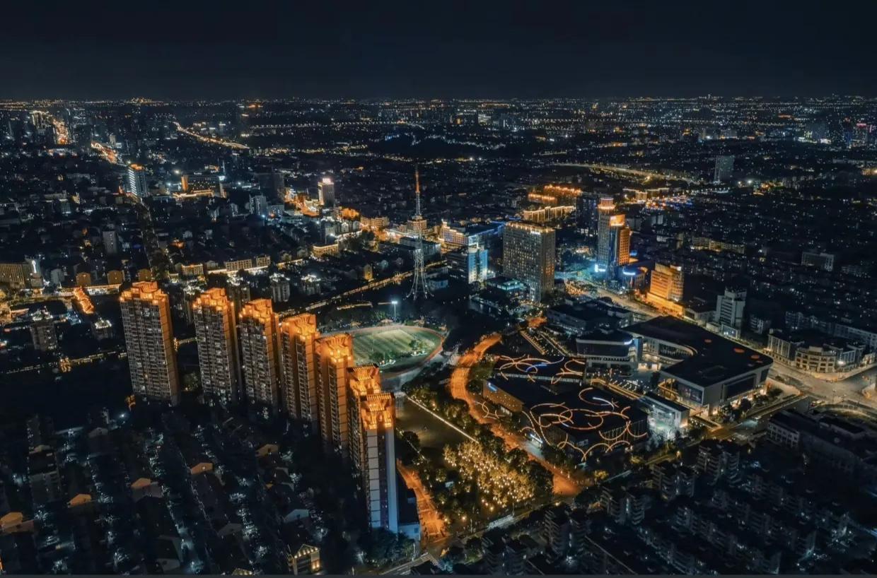 全国GDP十强县(县级市)排名。1. 昆山市：5380.17亿(山西太原5