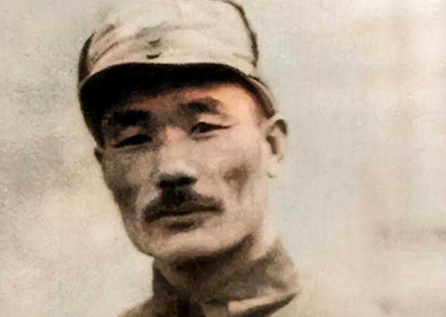 “你不跟狐狸精断了，我就告诉组织！”1947年，一战功卓著的军官和小保姆发生了不