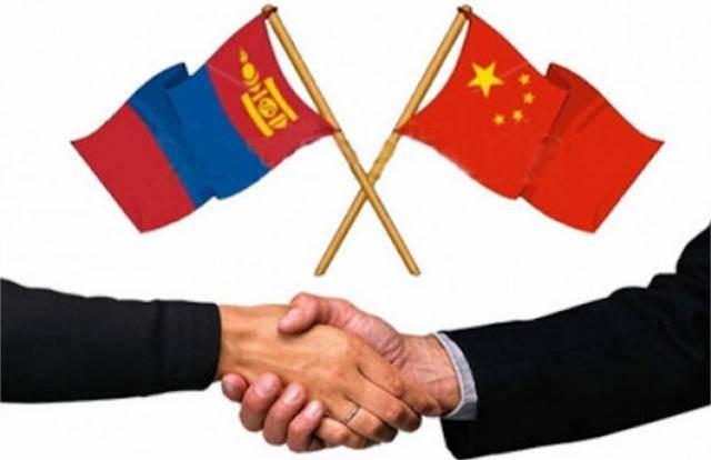 蒙古国网上曾流传过一种很强硬的说法：“如果中国不开放领空，影响美蒙稀土运输，那就