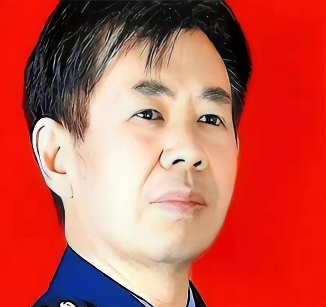 军事专家戴旭有个观点，很扎心。他说我们航母下水，五代机上天，导弹快到没影，家底越