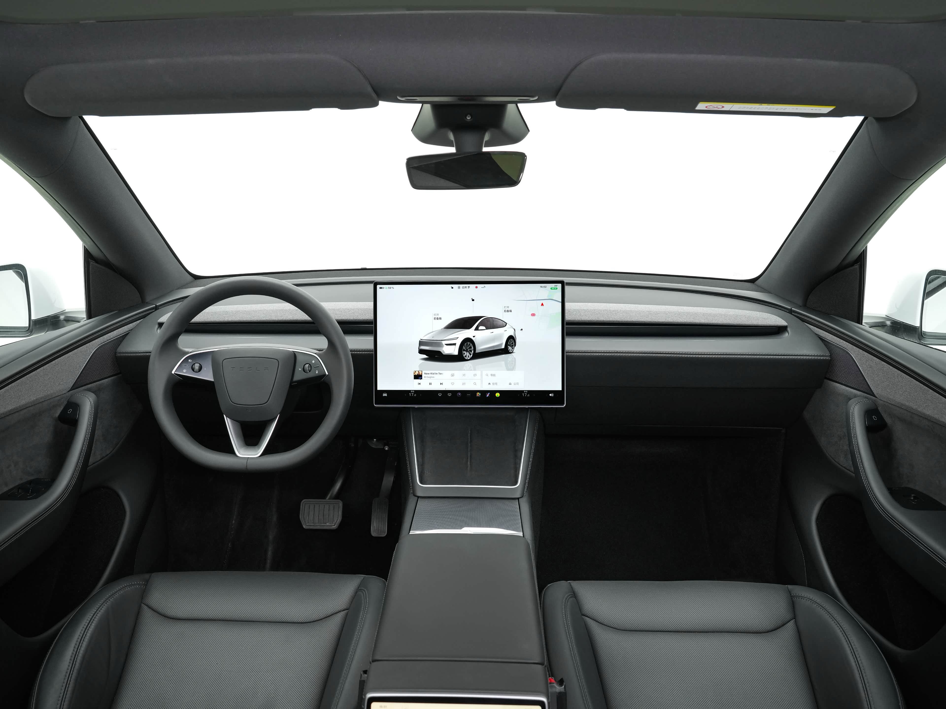 要说家用纯电SUV，ModelY绝对绕不开。开上手第一感受就是好开，电池布局低