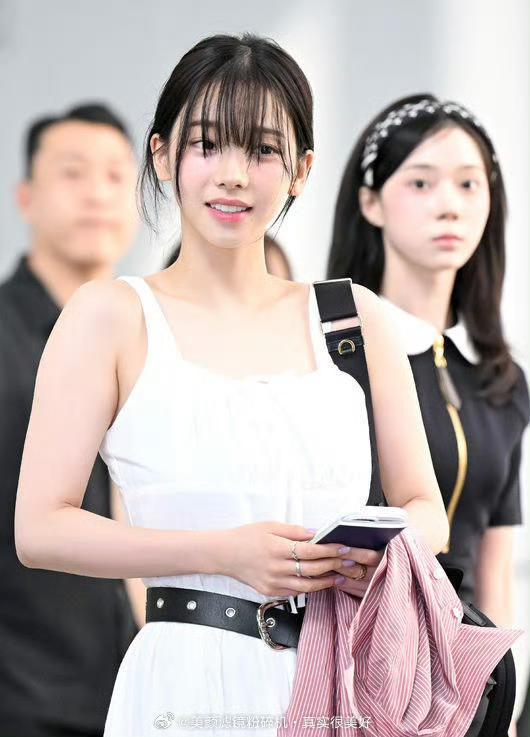咋还剪同款刘海乱骂99​​​