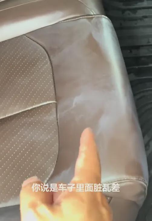 “太尴尬了！”湖南长沙，一网约车司机接了三位穿洛丽塔的女生，看着挺光鲜漂亮的，没