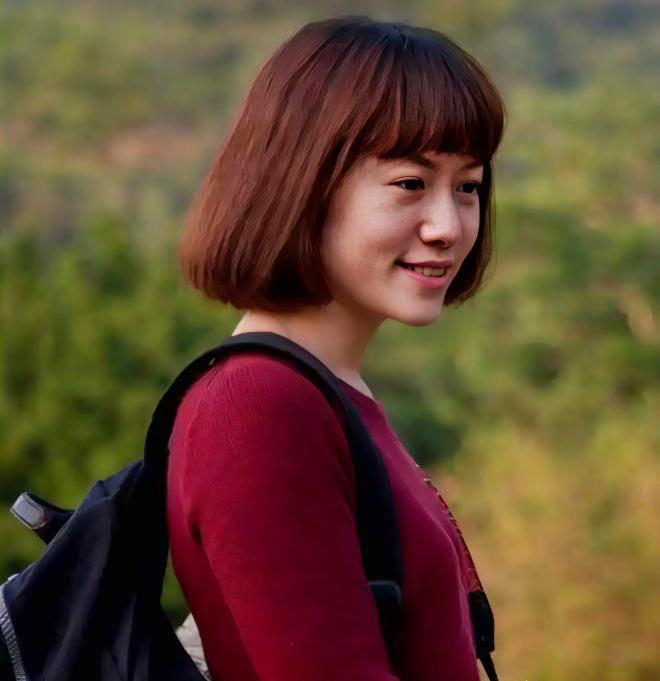 大家都别再替翁帆瞎操心了！“49岁没娃，她到底图啥？”最近刷到翁帆视频，评