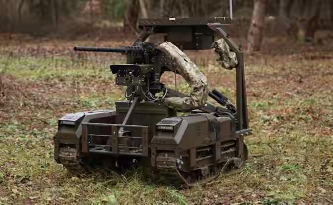 俄军为什么无法突破乌军防线，原因是乌军已经拥有了新的战场神器。