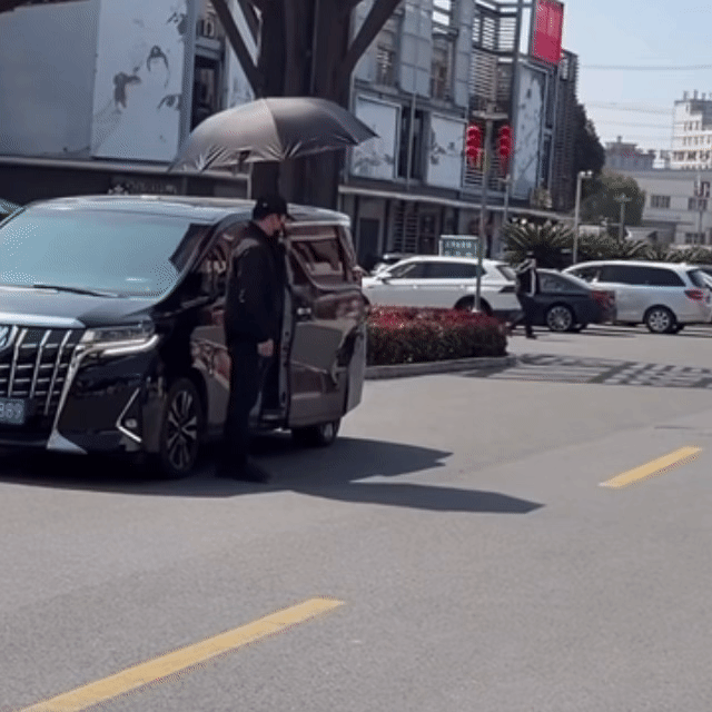 都来看下车走的这几步