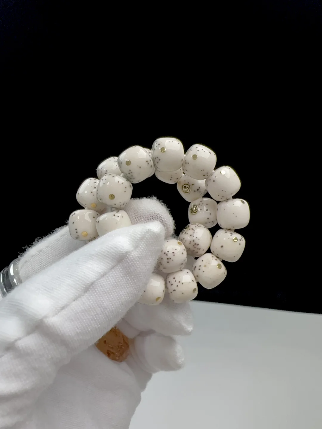 石玉骨瓷白数星星10*9老型桶珠