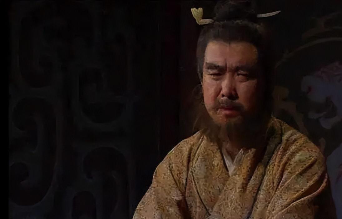 何进不死，东汉皇帝就不会大权旁落？何进不死，东汉皇帝的皇权确实能稳稳攥在手里