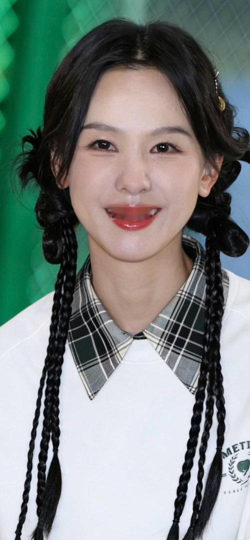 陈都灵双马尾学院风好美啊