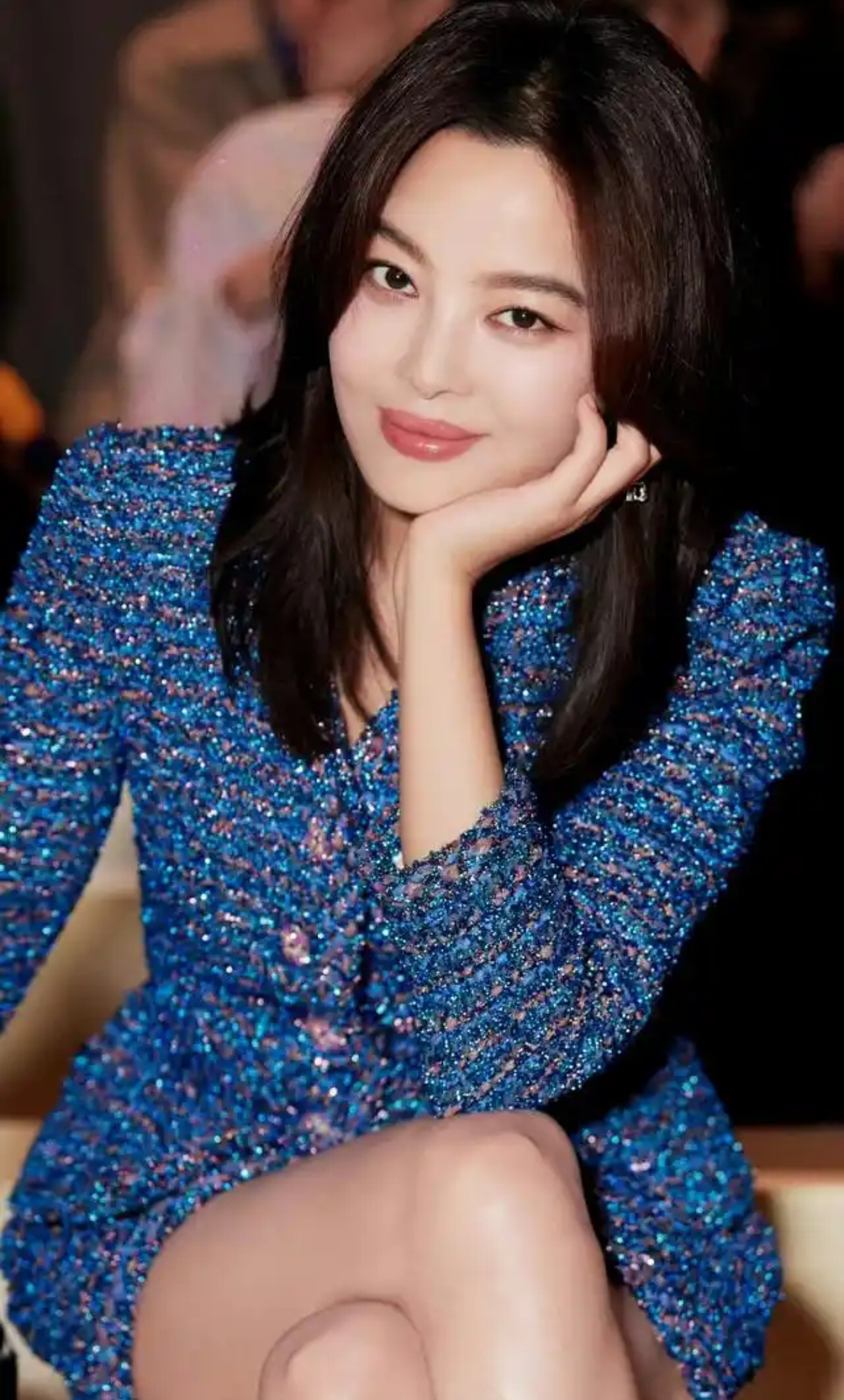 辛芷蕾曾在采访中笑着说：“我本来叫辛蕾，其实我妈最早想给我取名叫辛蕊，可当时落户