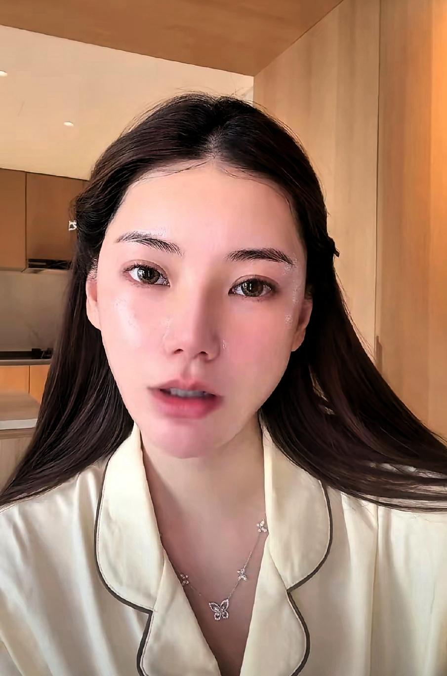 马筱梅直播访谈：家教礼仪与人际交往的那些事儿马筱梅今天直播，夸玥儿和霖霖，说他