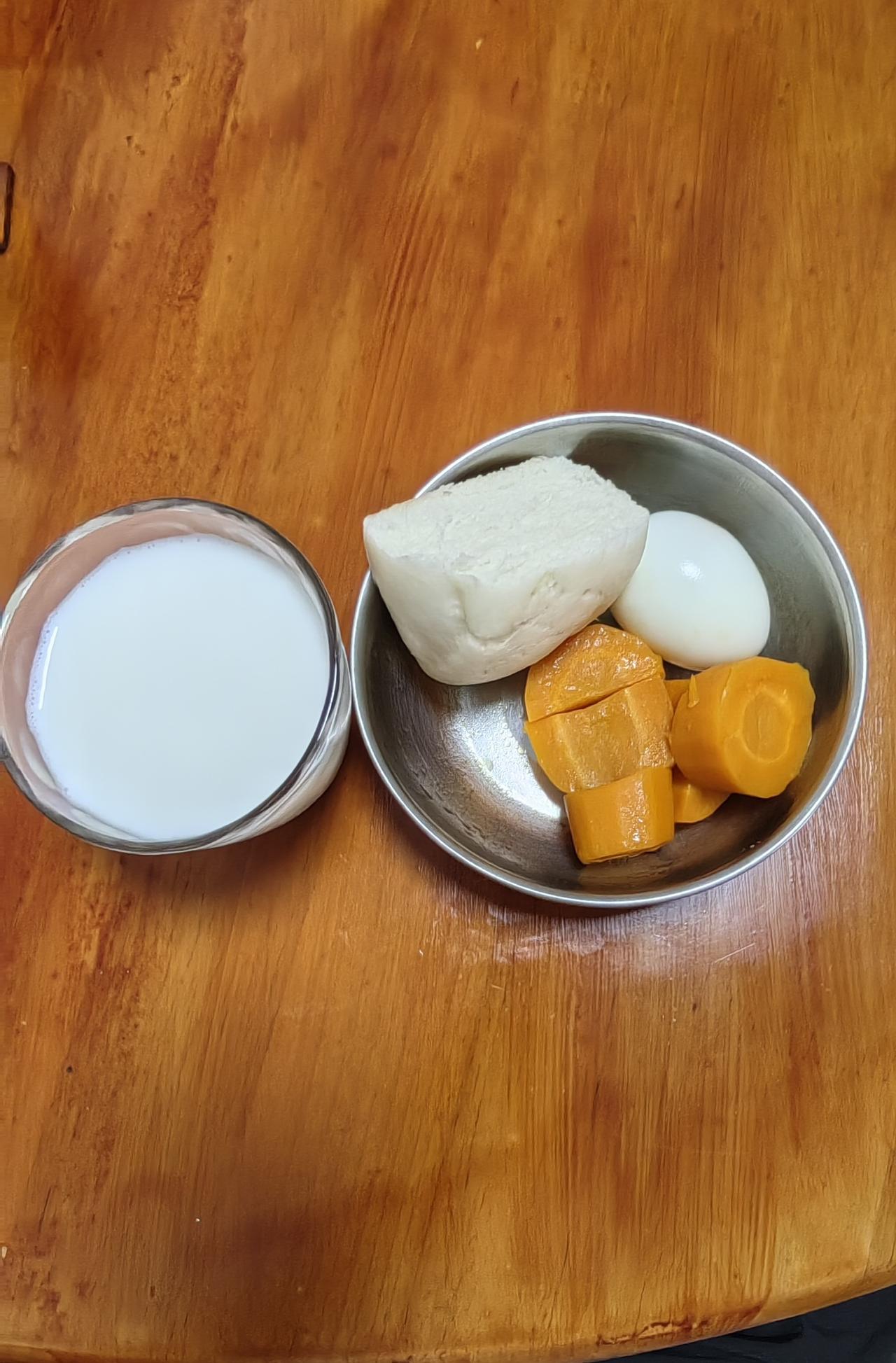 广西——省级别的菜广西省级别的荤菜扣肉、白切鸡。省级别的素菜红薯叶，北方人当初