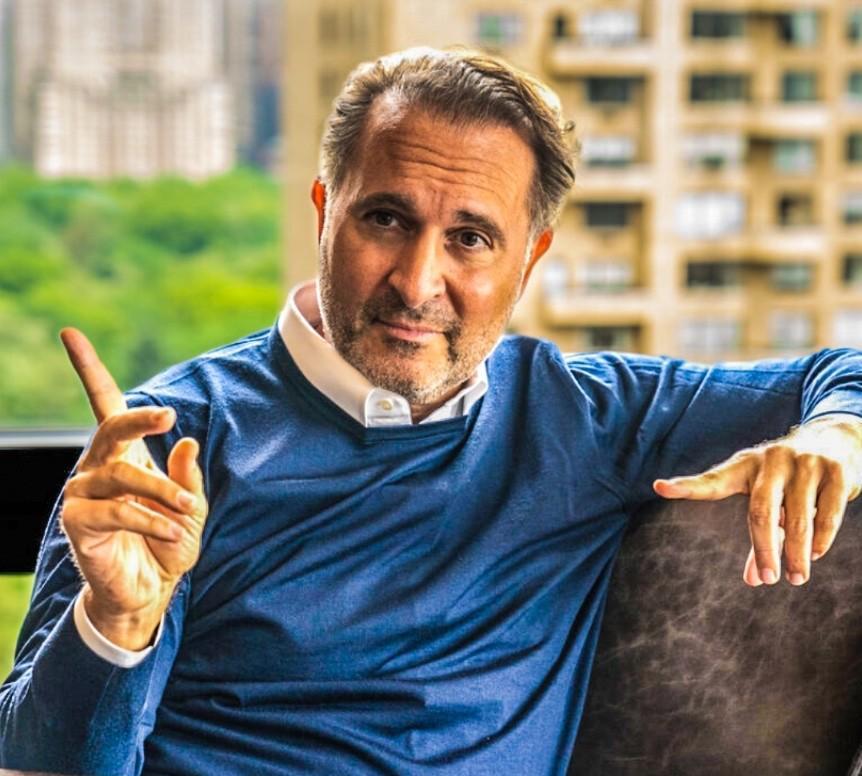 米兰老板炮轰：英超最强！意甲内战实为穷人之争！近日米兰老板格里·卡迪纳莱在播客