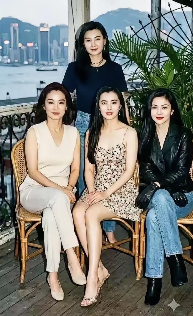 1992年港圈四大绝世美女罕见同框！37岁林青霞、27岁张曼玉、25岁王祖贤、3
