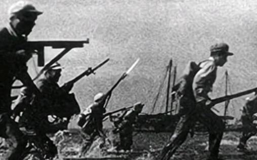 1949年，金门战役失败后，我军团政委陈利华却消失的无影无踪，最终被确诊牺牲，谁