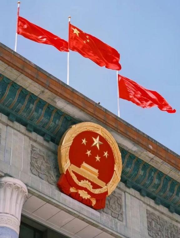 美国欧洲挑衅中国，日本韩国挑衅中国，菲律宾越南挑衅中国，就连比中国弱很多的小国立