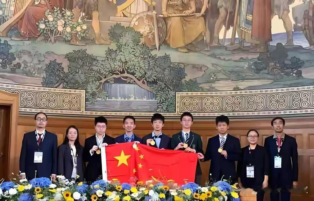 中国五位天才少年斩获欧洲物理奥赛五枚金牌🥇🥇🥇🥇🥇6月16日，第十届