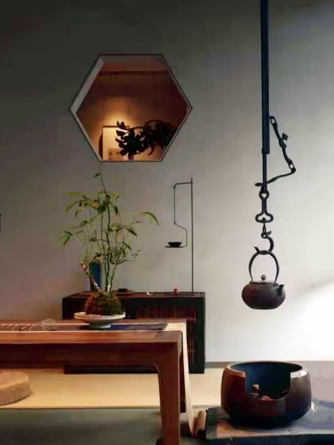 钱与权的终极博弈———一等人才在政界，二流人才在商界。官场求稳不逐富，