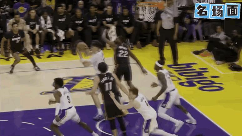 恐怕里弗斯自己也没想到，自己也就这么轻轻一抛，就成了NBA历史第一人，第一位为父