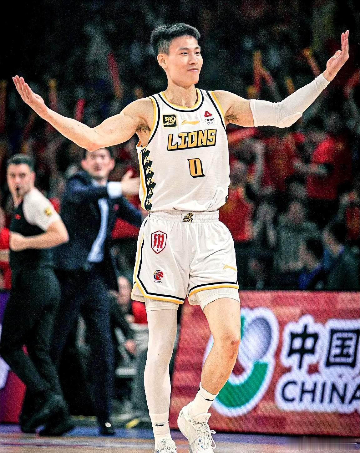 林秉圣社交媒体回应山西视频争议深陷舆论争议的林秉圣在社交平台发文，完整澄清太原