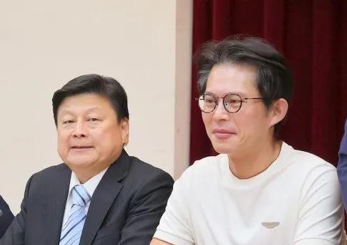 黄国昌痛斥绿营挑拨离间，强调对蓝营将说到做到！蓝营回应来了！众所周知，蒋万安近