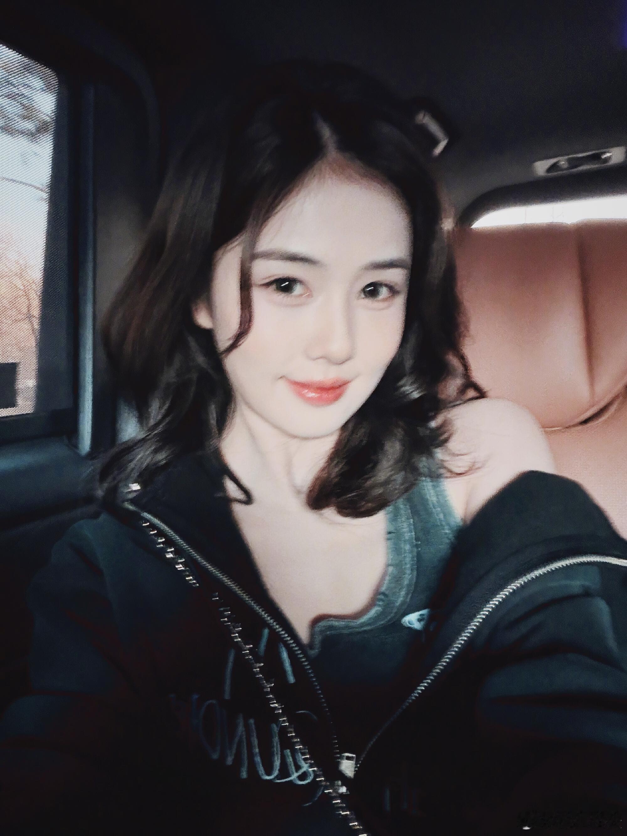 白鹿白鹿壁纸丨黑色系白鹿｜