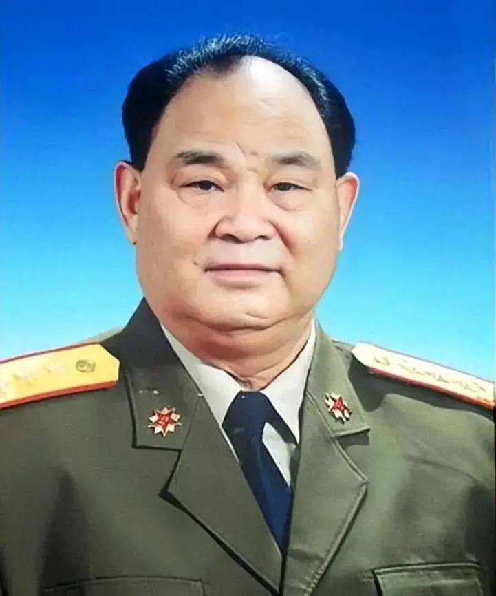 1991年，在一次到西藏视察过程中，因为直升机失事，造成重大人员伤亡，其中包括一