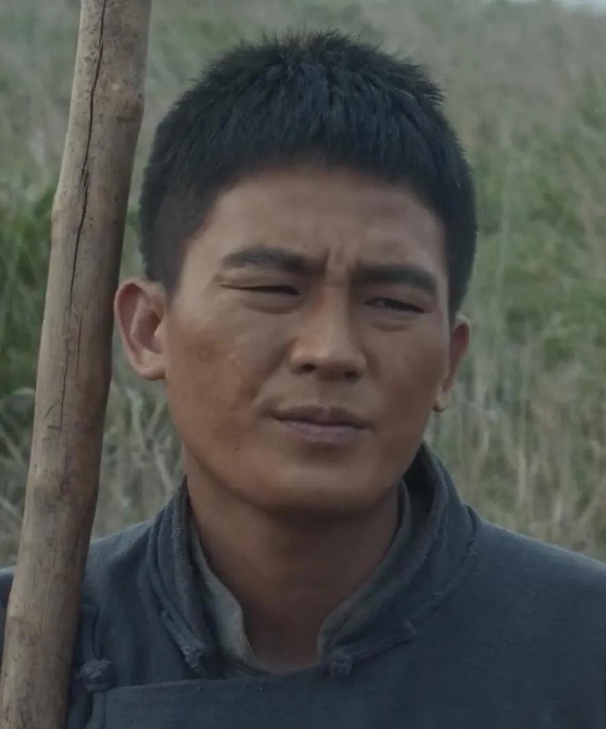 《生万物》里宁绣绣的婚姻觉醒太戳人了！从马窝逃出生天，娘不赎夫不要，赌气嫁给“完