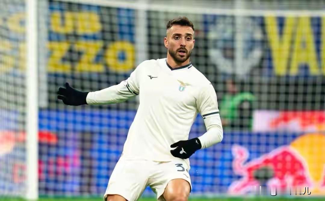 这个可以有！国际米兰一直试图在拖后中卫上更新换代和年轻化，毕竟阿切尔比和德芙赖均