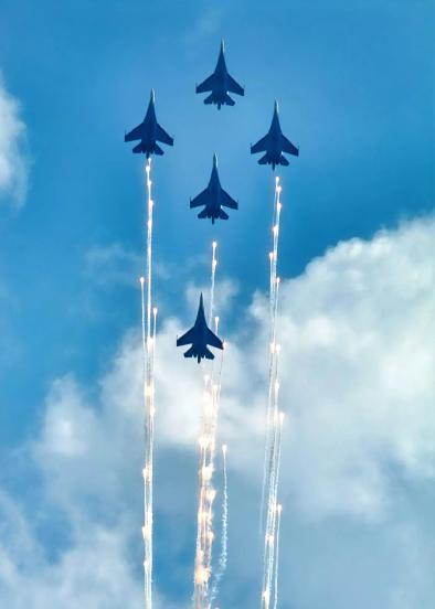 中日战争绝不会和俄乌战争一样克制，一旦开打就是不死不休的灭国之战。不可能打打停停