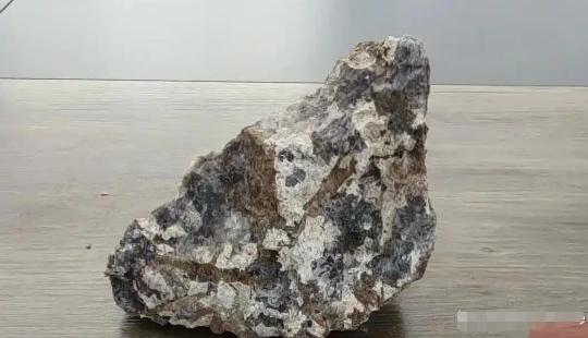 ☔美国芒廷帕斯不再稳坐第二，四川稀土矿储量曝光，新能源产业链迎来重磅底气。