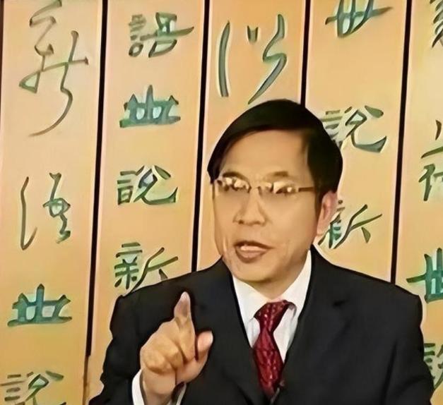 “中医不灭，天理难容？”中南大学的教授张功耀发起万人签名，要求取消中医药，这是一