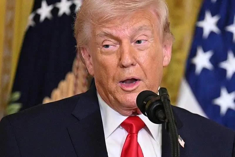 美国广播公司新闻（ABCNews）官网于当地时间3月17日报道、3月18日更新