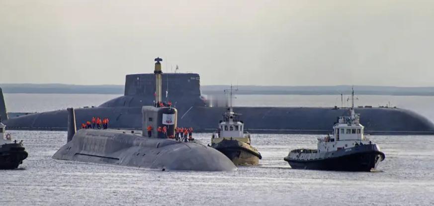 俄乌战争打了快四年了，还没结束，是不是都觉得俄罗斯变弱了?其实俄罗斯并不弱，恰