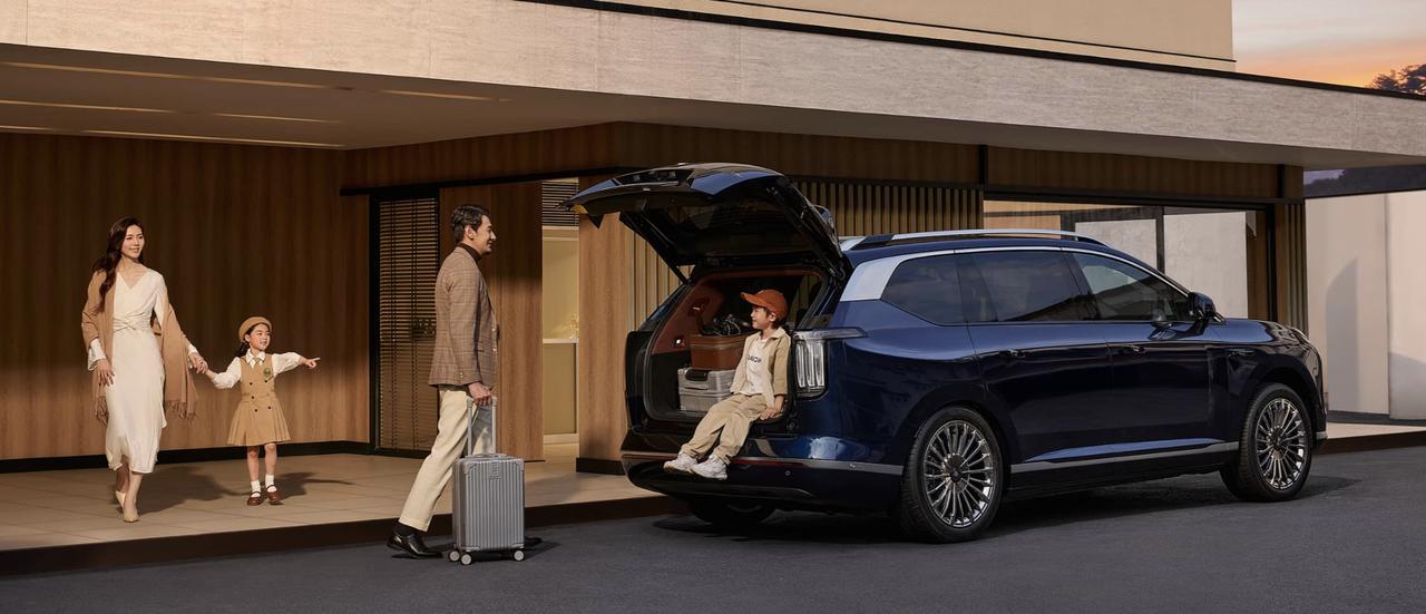 广汽终于开始梳理车型的内部竞争，成立昊铂埃安BU，将昊铂与埃安品牌的渠道将融合运