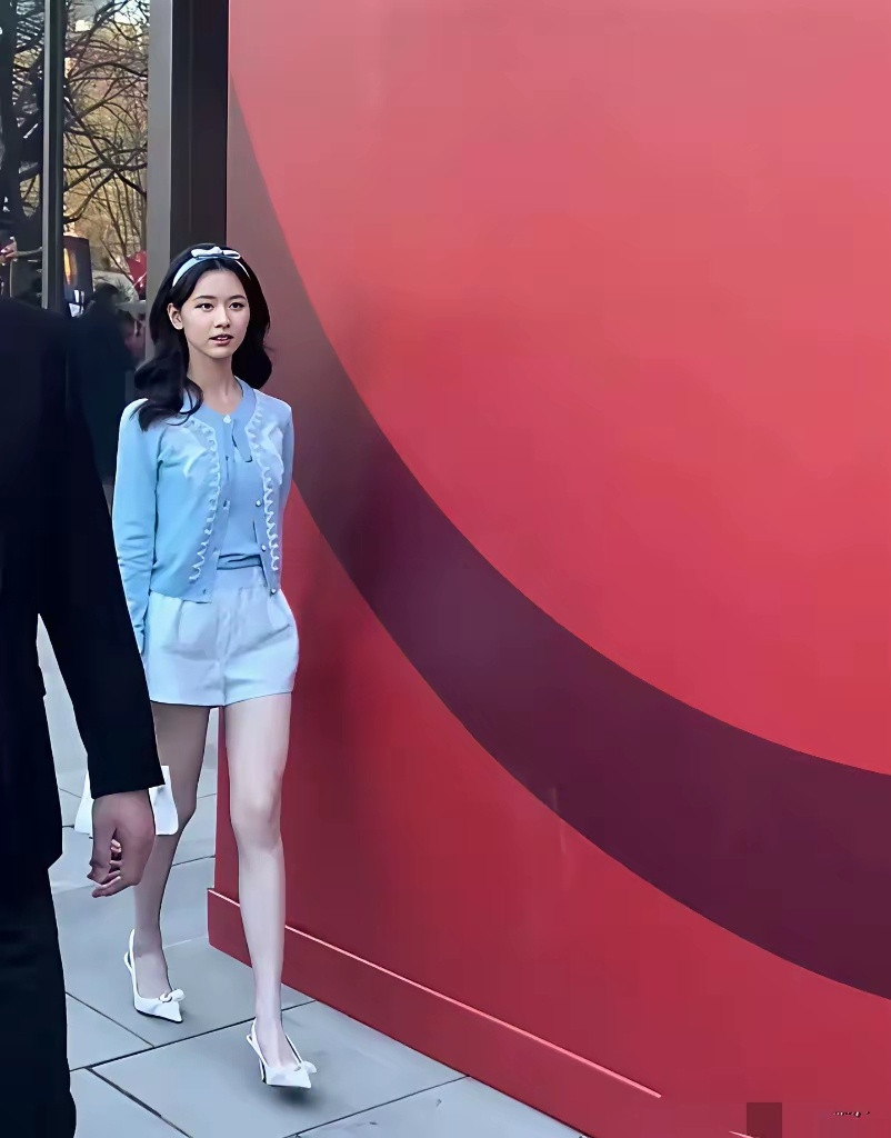 陈都灵这身材比杨幂还好​​​